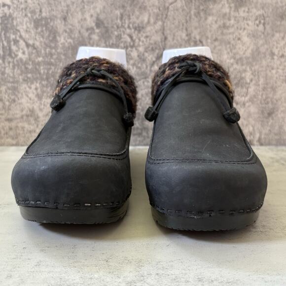 Dansko Black Leather Comfort Clogs Sweater Knit Trim Size 40 US 9-9.5 - Picture 3 of 11